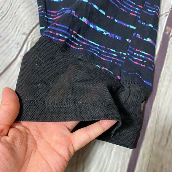 🆕🔮 AVENUE | Colorful Workout Capris - Picture 4 of 6